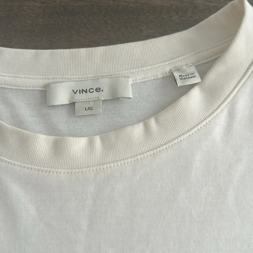 Vince white  “muscle tee” - Picture 2 of 9